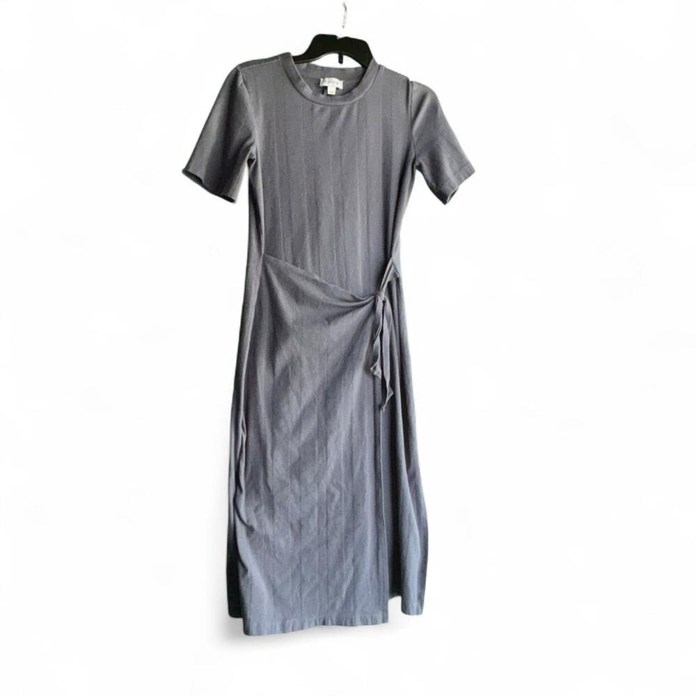 Evereve small gray ribbed knit midi dress